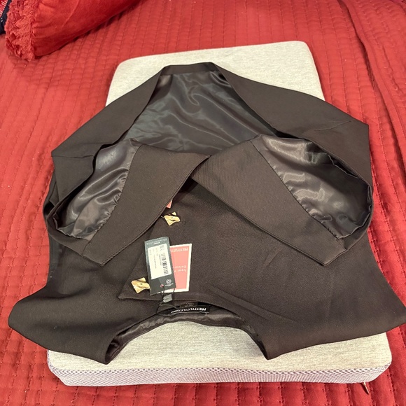 PRETTYLITTLETHING Vest - Picture 8 of 8